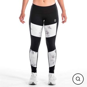 Onyx Tech Leggings